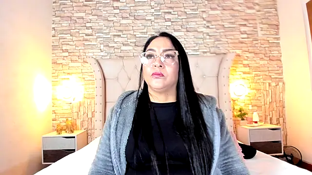 Gina Myers online show from 09.19.25