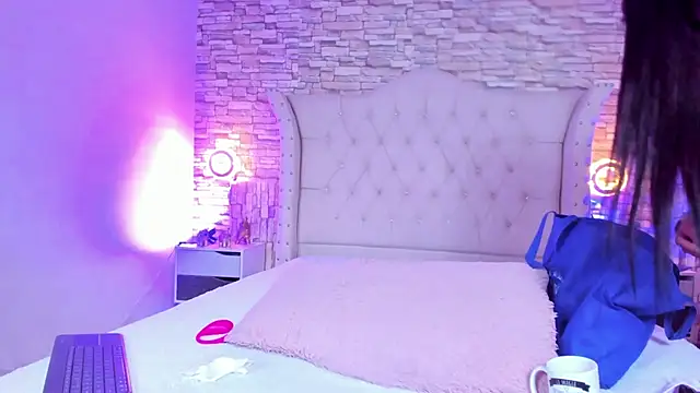 Gina Myers online show from 02.18.26