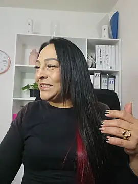 Snapshot of Gina_Myers chatting on 06.10.26 Gina Myers online show from 06.10.26