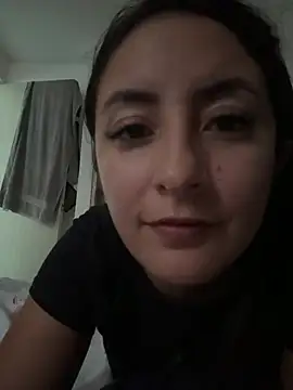 Snapshot of alina_martinelli chatting on 02.24.25 alina martinelli online show from 02.24.25