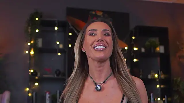 Evelyn Evyyy online show from 02.10.26