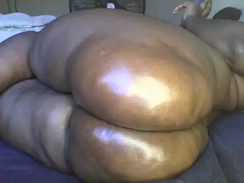 Gorgeous ass20 online show from 04.27.26