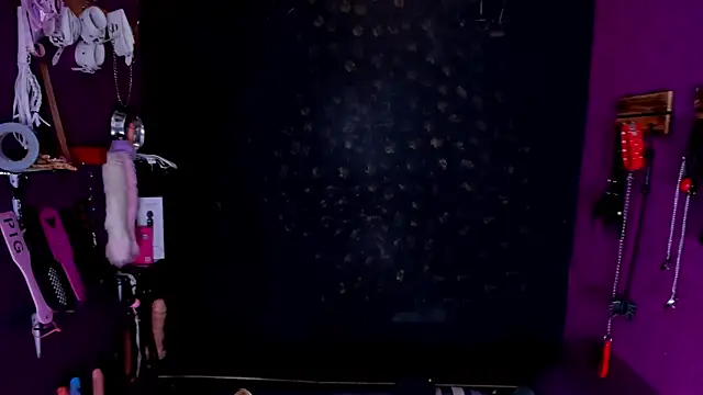 Alexa Slave online show from 09.17.25