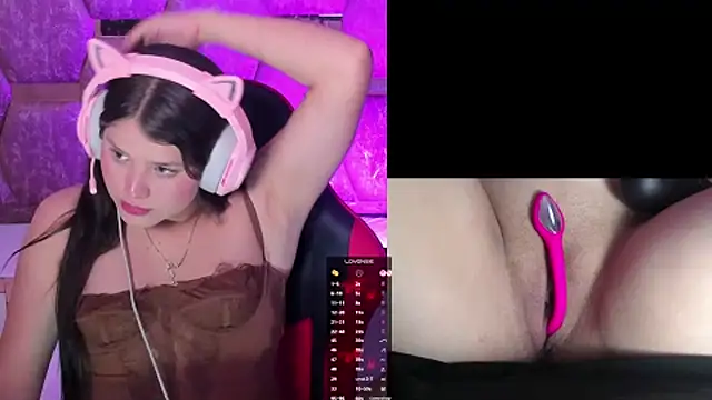 Trianna   online show from 10.07.25