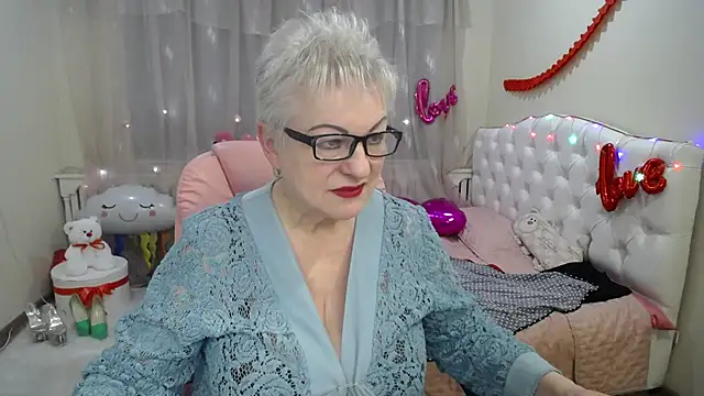 KayleSmoll online show from 03.14.25