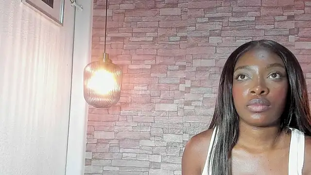 Snapshot of Shamiraa_moore chatting on 03.07.25 Shamiraa moore online show from 03.07.25