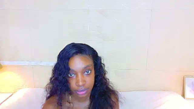 Snapshot of Shamiraa_moore chatting on 06.24.26 Shamiraa moore online show from 06.24.26