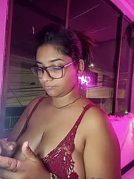 Sofythom1 online show from 12.03.24