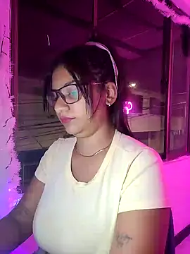 Sofythom1 online show from 12.05.24