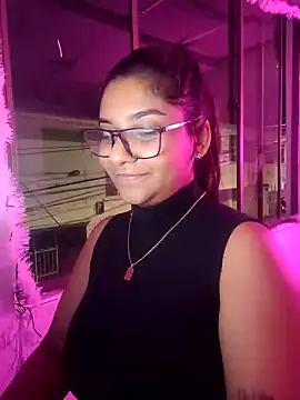 Sofythom1 online show from 01.02.25