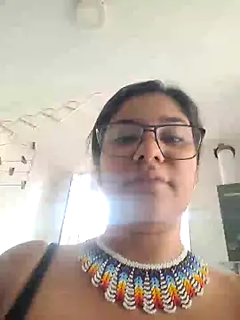 Sofythom1 online show from 01.17.25