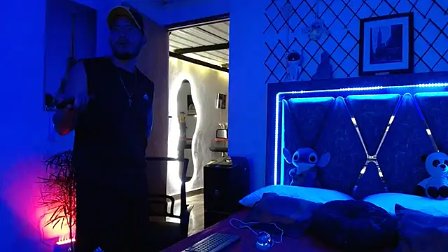 Nathan Mendoza online show from 07.11.26