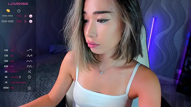 Snapshot of sensualily chatting on 07.23.26 sensualily online show from 07.23.26