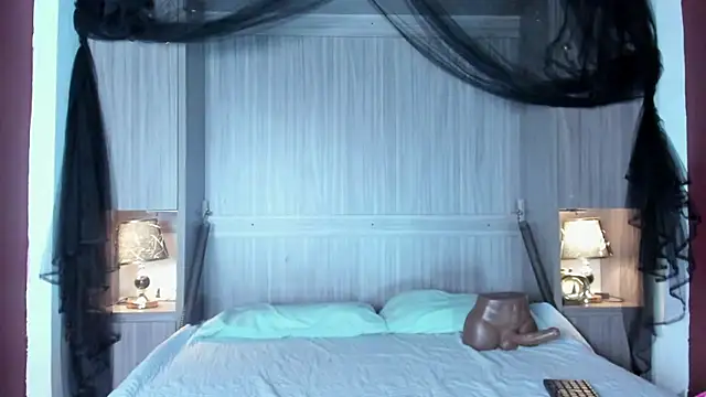 Snapshot of KendallRosse1 chatting on 02.12.26 KendallRosse1 online show from 02.12.26