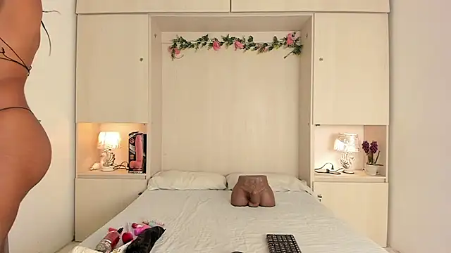 Snapshot of KendallRosse1 chatting on 02.24.26 KendallRosse1 online show from 02.24.26