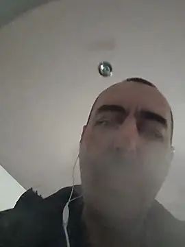 Maryo0001 online show from 12.20.25