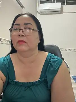 Snapshot of NDith chatting on 01.16.26 NDith online show from 01.16.26