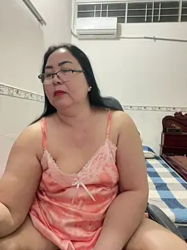 Snapshot of NDith chatting on 01.17.26 NDith online show from 01.17.26