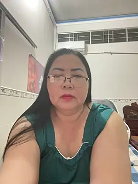 Snapshot of NDith chatting on 02.03.26 NDith online show from 02.03.26