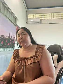 Snapshot of NDith chatting on 02.07.26 NDith online show from 02.07.26