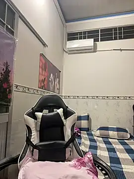 Snapshot of NDith chatting on 02.13.26 NDith online show from 02.13.26