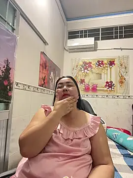 Snapshot of NDith chatting on 02.20.26 NDith online show from 02.20.26