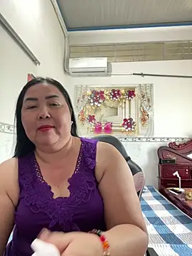 Snapshot of NDith chatting on 02.27.26 NDith online show from 02.27.26