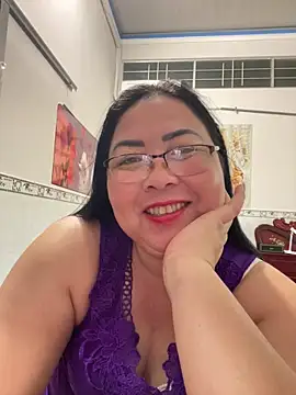 Snapshot of NDith chatting on 02.27.26 NDith online show from 02.27.26