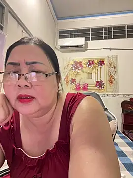 Snapshot of NDith chatting on 03.01.26 NDith online show from 03.01.26