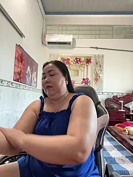 Snapshot of NDith chatting on 03.14.26 NDith online show from 03.14.26