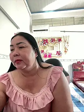 Snapshot of NDith chatting on 03.21.26 NDith online show from 03.21.26