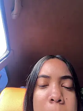 NAUGHTY LITTLE 18 online show from 03.09.26