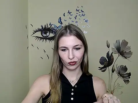 Snapshot of StrangerGi chatting on 12.05.24 StrangerGi online show from 12.05.24