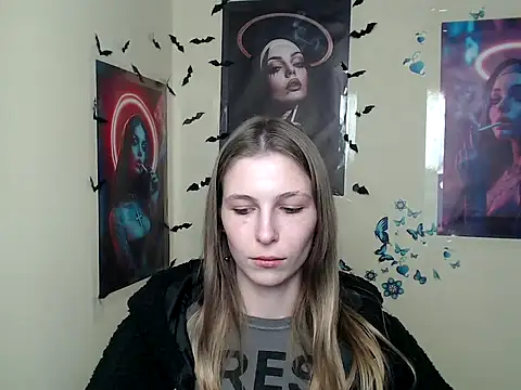 Snapshot of StrangerGi chatting on 03.14.25 StrangerGi online show from 03.14.25