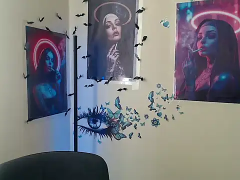 Snapshot of StrangerGi chatting on 09.14.25 StrangerGi online show from 09.14.25