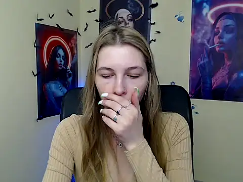 StrangerGi online show from 04.25.26