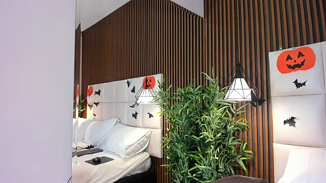 CailynBrowm online show from 11.02.25