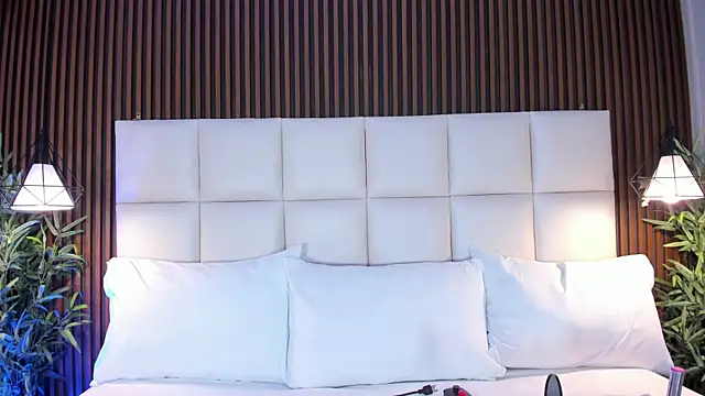 CailynBrowm online show from 11.12.25