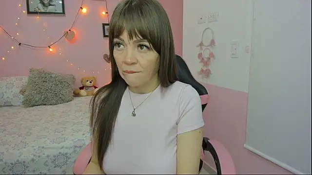 emilyharrix online show from 04.19.26