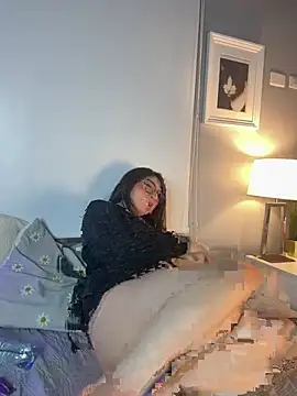 Snapshot of hannaasweet chatting on 02.13.25 hannaasweet online show from 02.13.25