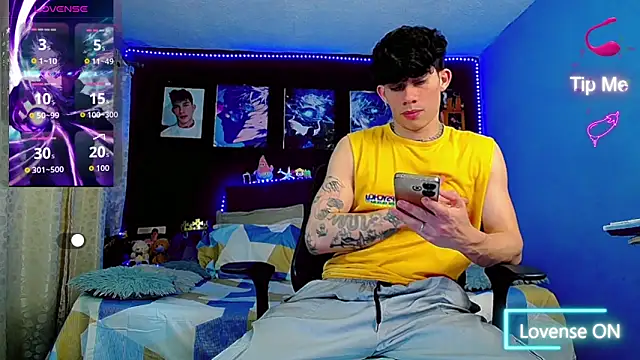 Snapshot of thiagomurphyy chatting on 11.19.25 thiagomurphyy online show from 11.19.25