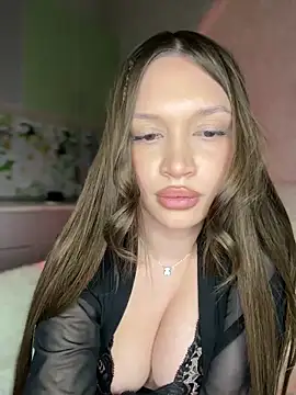 Snapshot of bunnyrich chatting on 02.23.25 bunnyrich online show from 02.23.25