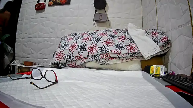 Mendoza Amaranata online show from 09.11.25