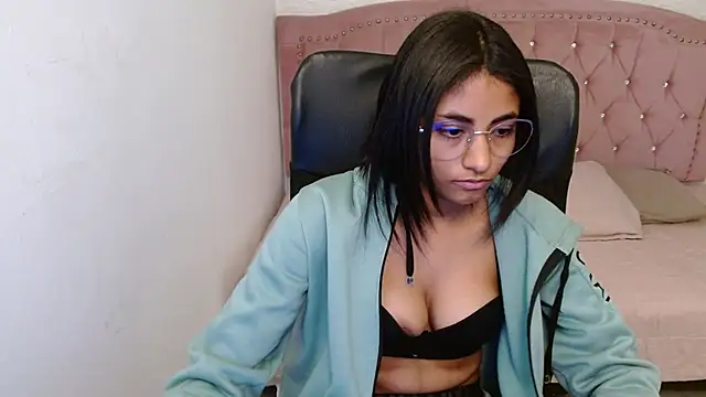 shaneelle online show from 02.08.25