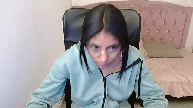 shaneelle online show from 02.18.25