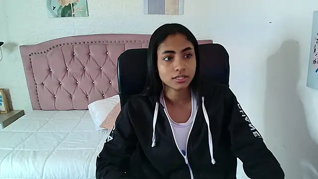 shaneelle online show from 09.10.25