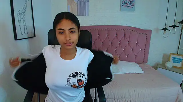 shaneelle online show from 11.24.25