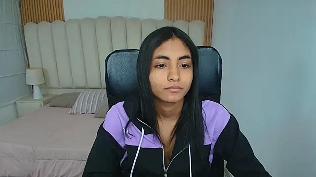 Snapshot of shaneelle chatting on 02.03.26 shaneelle online show from 02.03.26