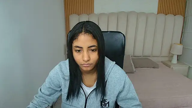 Snapshot of shaneelle chatting on 03.03.26 shaneelle online show from 03.03.26