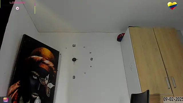 Snapshot of sexykortney chatting on 02.09.25 sexykortney online show from 02.09.25